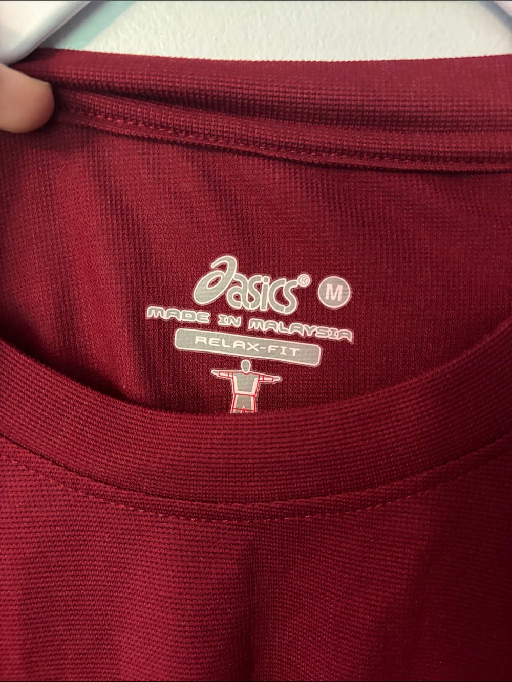 Asics Men's Long Sleeve Tee in Burgundy with White Logo - Picture 3 of 3